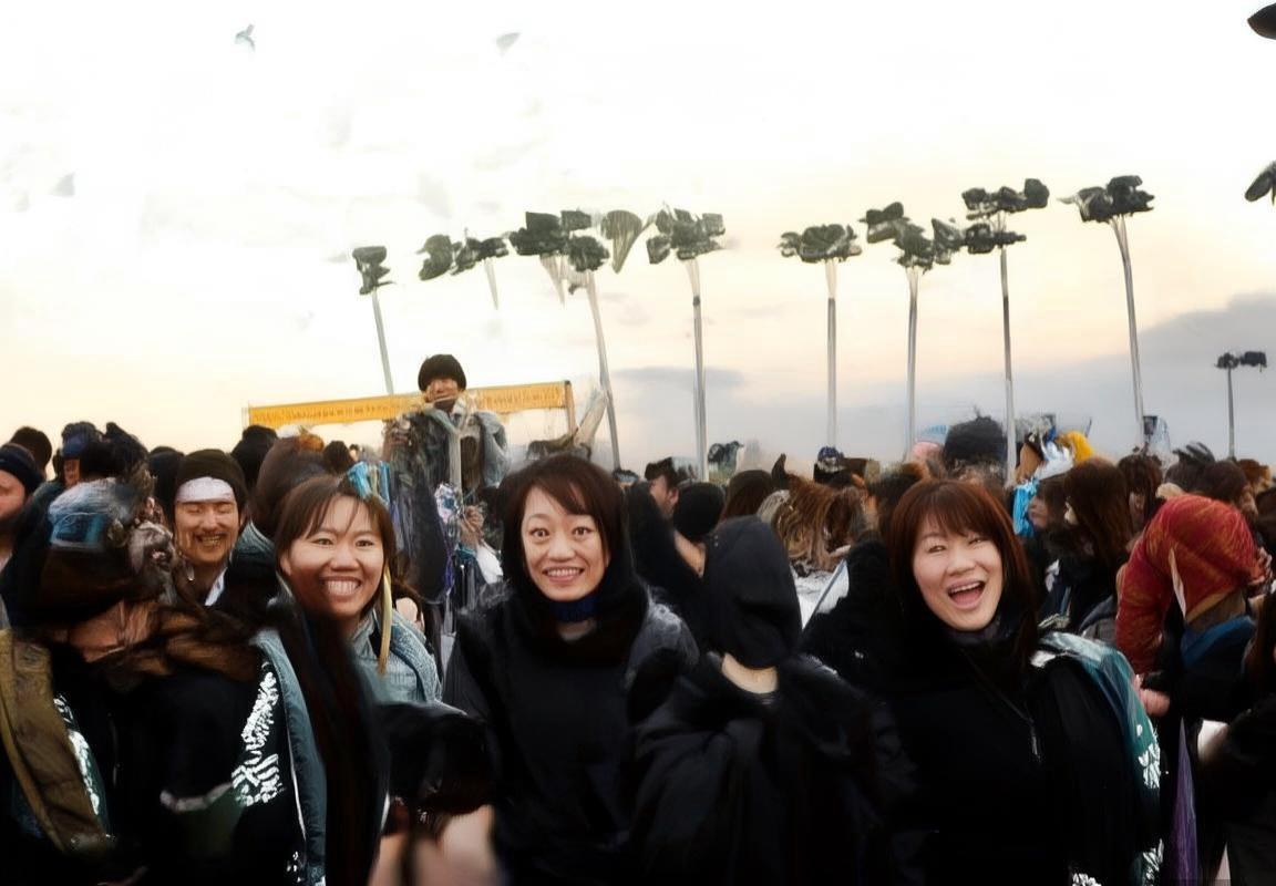 广州恒大VS汉堡：激战精彩瞬间与战术解析(图3)